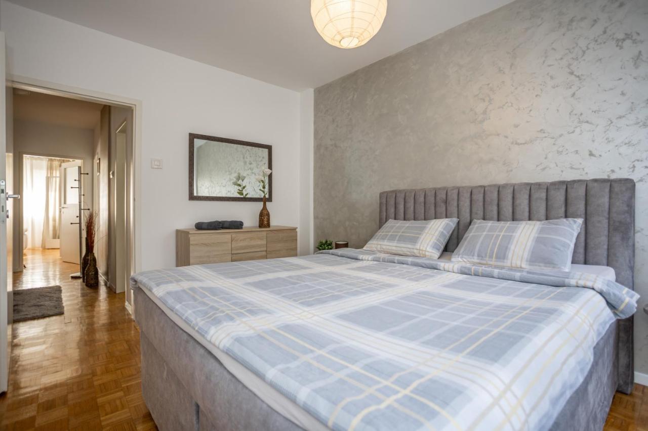 Apartment Sara Belgrado Buitenkant foto